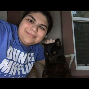 Meet your Posher, Danielle